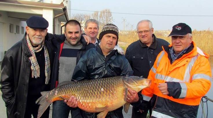 Au ajuns "dulapii" la Corbu